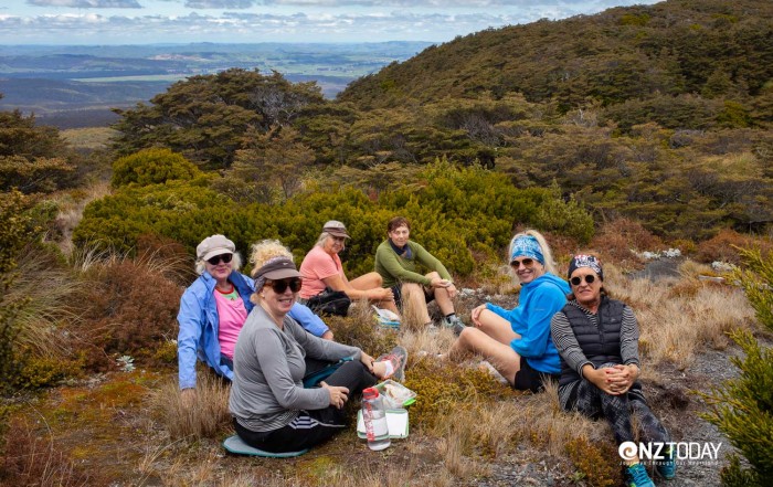 Lunch below the Blyth Hut – (L-R) Clare, Di, Marion, Rebecca, Sandy and Helen
